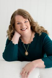 Jennifer Lamont Leo